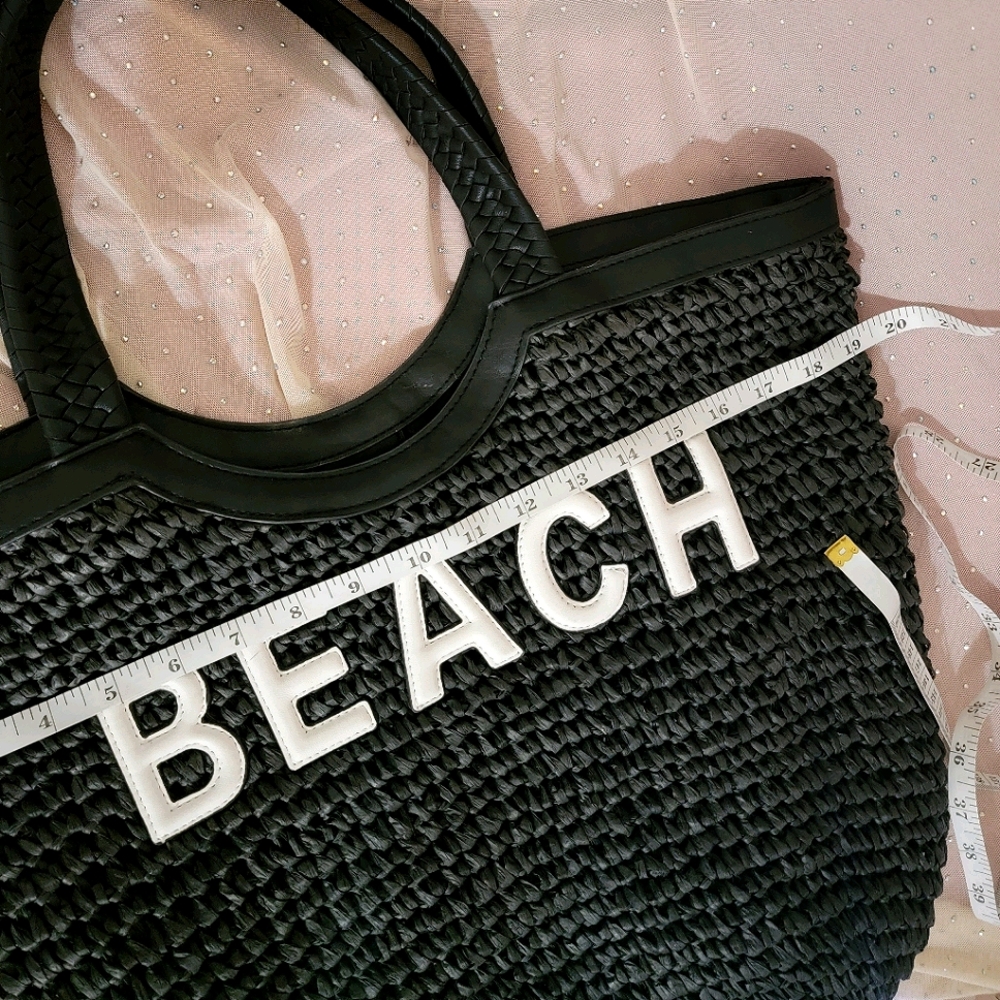 ❤️‍🔥( 2 for $8, 3 for $11, 4 for $14)! NWOT Black Woven Beach Tote